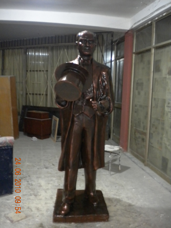 Atatürk Heykeli
