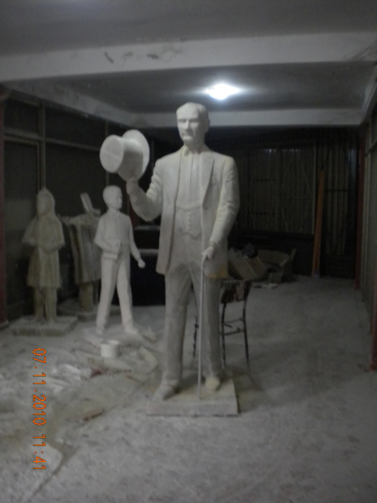 Atatürk Heykeli